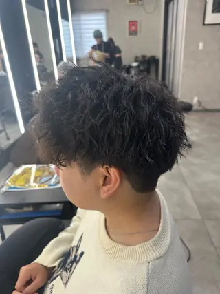 パーマ メンズ 廣瀨 紅葉のヘアスタイル