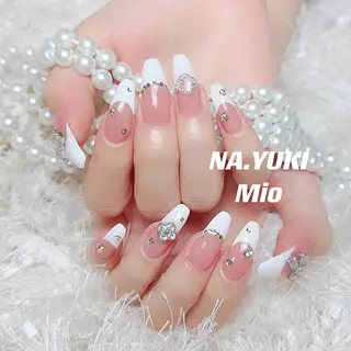 ネイル 🦋 Queenieのネイルデザイン