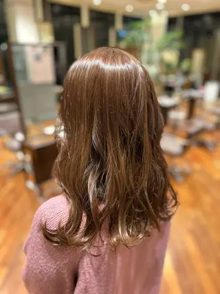 ロング カラー 多賀 亮真のヘアスタイル