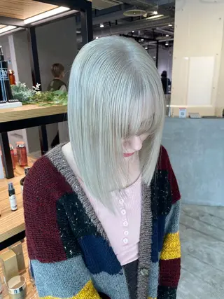 ショート カラー 💜ハイトーン💛 マジカルかいちゃんのヘアスタイル