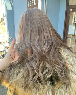 ミディアム カラー フェザー/シャドウ/ メッシュパーマのヘアスタイル
