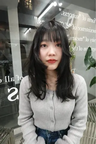 ミディアム noos表参道 ナツミのヘアスタイル