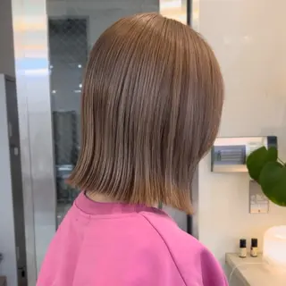 ショート カラー Yurika🕯️ 透明感カラー/ボブのヘアスタイル