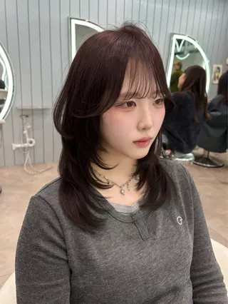 セミロング カラー ヘアアレンジ 大宮‎縮毛矯正🩵 レイヤー　佐藤和のヘアスタイル