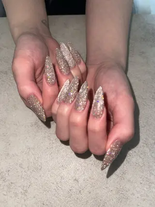 ネイル ネイルルーム チャームのネイルデザイン