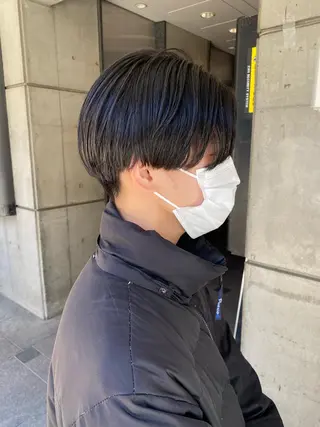 ショート カラー パーマ ヘアアレンジ メンズ キッズ ネイル mana 暖色カラーカットのヘアスタイル