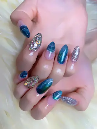 ネイル 菅野 愛花のネイルデザイン