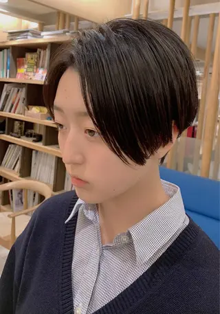 ショート ナガス カズアキのヘアスタイル