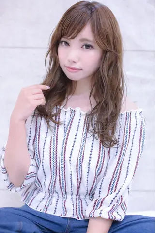 セミロング YOKOI SHINJIのヘアスタイル