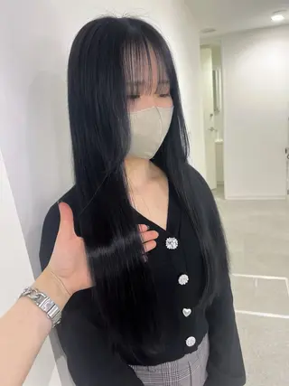 ロング カラー 暗髪🩶ラベンダー/ ブルー/ユウナ🤍のヘアスタイル