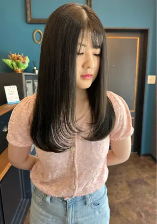 ロング 𝑭𝒖𝒌𝒂🩶 モテ髪×透明感カラーのヘアスタイル