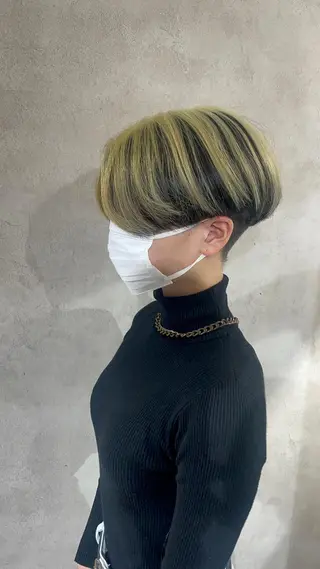 ショート カラー 🇰🇷ハイトーン× 韓国レイヤー레이어드のヘアスタイル