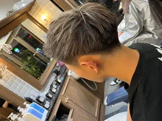 カラー メンズ ルピナス中田店長 山口大地のヘアスタイル