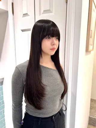 ロング 髪質改善/縮毛矯正/ レイヤーカットななこのヘアスタイル