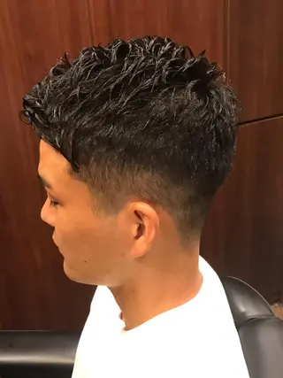 ショート パーマ メンズ 深夜23時まで営業 OR BARBERのヘアスタイル