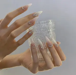 ネイル Queens テイのネイルデザイン