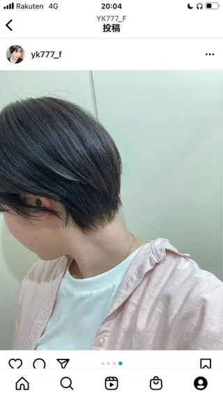 ショート レイヤー 艶々カラーのヘアスタイル