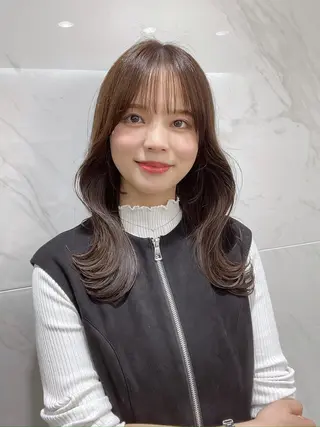 ミディアム 中顔面短縮 顔まわり新田大翔のヘアスタイル