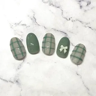 ネイル AYA Reginaのネイルデザイン