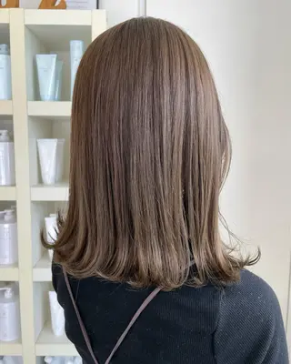 ミディアム カラー mir MIYUのヘアスタイル