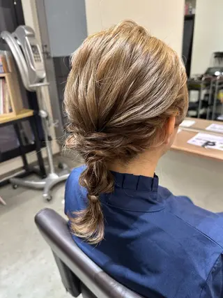 ミディアム ヘアアレンジ 縮毛矯正+モテカラー 🎀✨MIHOのヘアスタイル