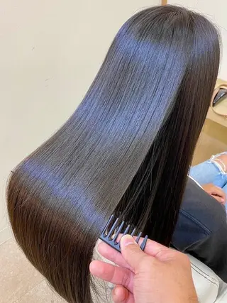セミロング BOUTIQUE キリタニサユリのヘアスタイル