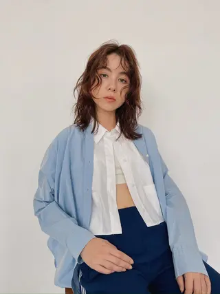 セミロング カラー 藤原 怜央のヘアスタイル