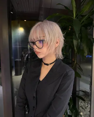 ショート カラー レイヤー×ハイトーン ×デザイン 啓太のヘアスタイル