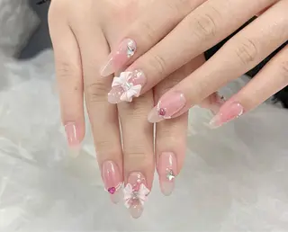 ネイル KARI ネイルサロンのネイルデザイン