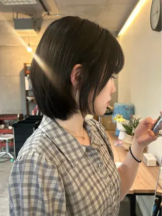 ショート 韓国ボブ/レイヤー ボブ/ EMIRIのヘアスタイル