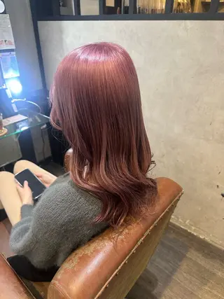 セミロング 奥田 星来のヘアスタイル