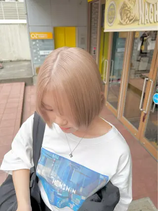 ショート カラー 🫧艶ダブルカラー ブリーチ🫧トモヤのヘアスタイル