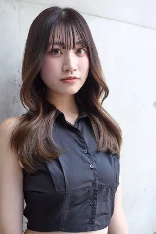 ロング 韓国レイヤー×透明感 カラー/山崎一輝のヘアスタイル