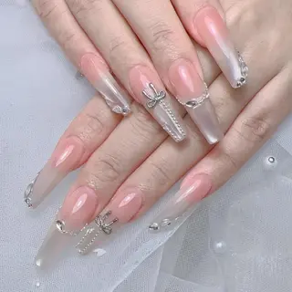 ネイル 七海🎀 💗のネイルデザイン