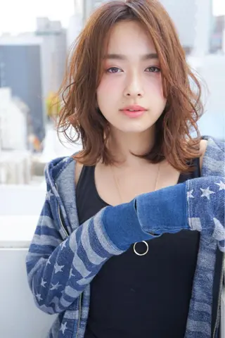 ミディアム 代表山口ひな 髪質改善のプロのヘアスタイル