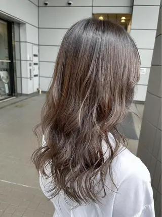 ロング カラー Zina天王寺 CHIAKIのヘアスタイル