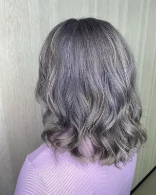 ロング カラー UNDER vr 【アンダーバー】のヘアスタイル