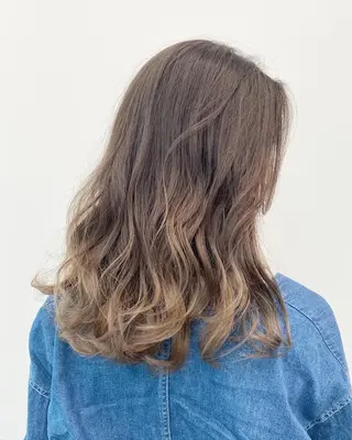 セミロング カラー 【ブリーチカラー】 🌈ALIVE若山葵のヘアスタイル