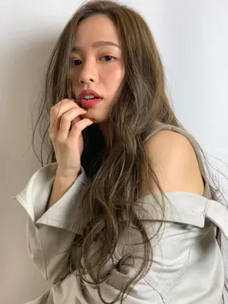 ロング カラー パーマ 篠塚 純のヘアスタイル