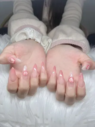 ネイル Lee Nailsのネイルデザイン