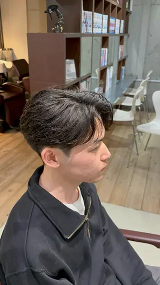 パーマ メンズ fifth原宿 宮部蓮のヘアスタイル