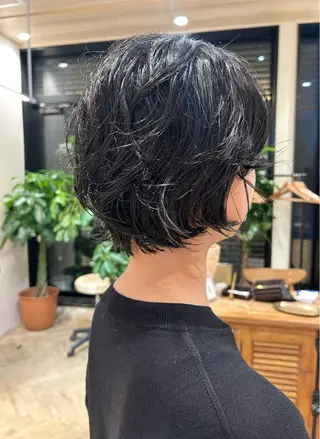 ショート パーマ ボブ・レイヤー ・パーマ【iri】のヘアスタイル