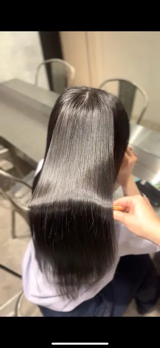 ロング 髪質改善♡ 保坂汐音のヘアスタイル