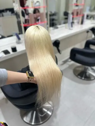 ロング ️🫧 AINE 🫧ハイトーンカラーのヘアスタイル