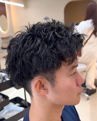 ショート 岡本 拡夢のヘアスタイル