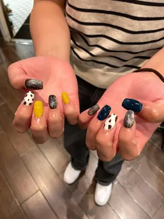 ネイル 個性派ネイル 🌼 ハルカ ♡の眉毛・アイブロウイメージ