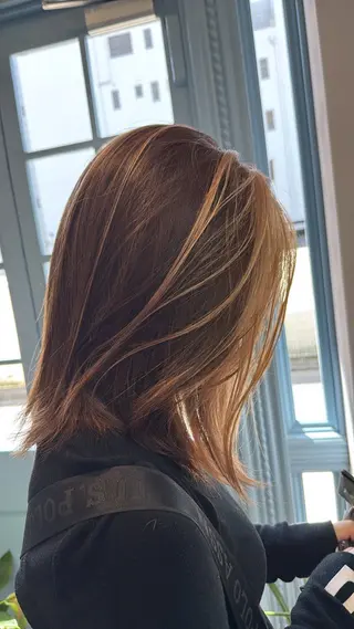 ミディアム カラー Sakura .のヘアスタイル