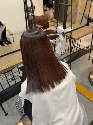 ミディアム 透け感カラー/レイヤ ーAI🪽🩵のヘアスタイル