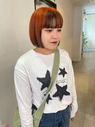 ミディアム カラー MIU/ルーツカラー 顔まわりレイヤーのヘアスタイル