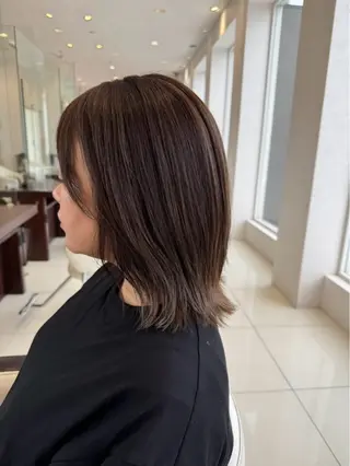 ショート カラー 福冨 由梛のヘアスタイル